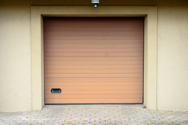 The Hidden Benefits of Hiring a Garage Door Maintenance Company