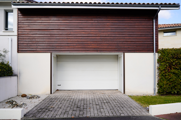 Garage Door Opener Repair in Extreme Weather: Tips That Work