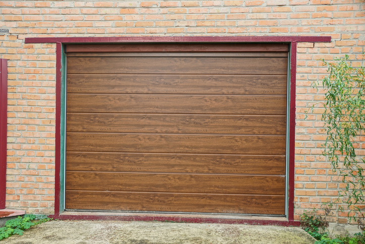 How Garage Door Opener Maintenance Helps Avoid Emergency Repair Calls